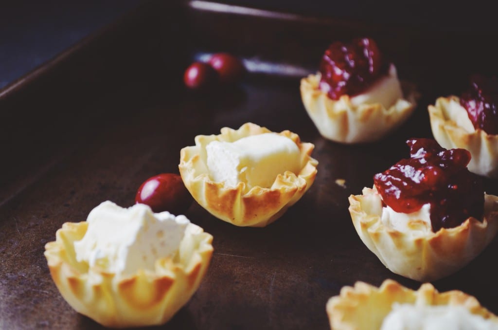 Phyllo Cups with Brie and Jalapeño Cranberry Chutney