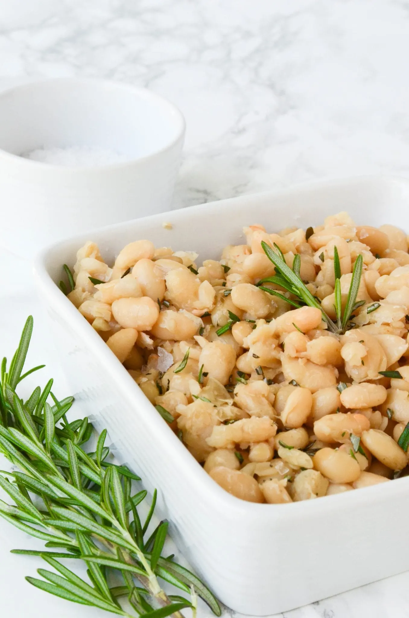 Slow Cooker Rosemary White Beans - My Modern Cookery