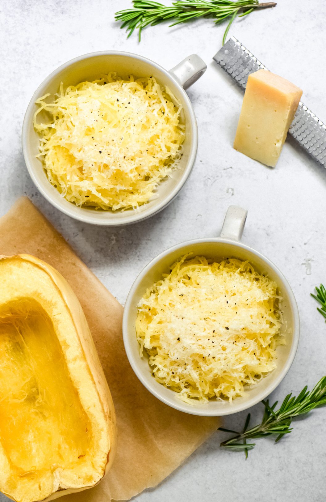 Slow Cooker Garlic Parmesan Spaghetti Squash